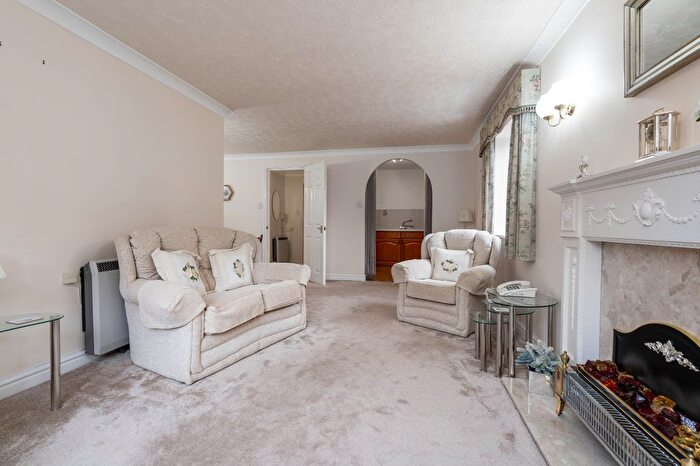 2 Bedroom Flat For Sale In Stockport Road, Marple, Stockport, Greater Manchester, SK6