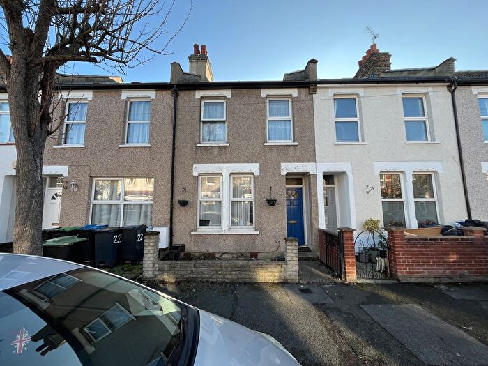 2 Bedroom Property For Sale In Dominion Road, Croydon, Greater London, CR0