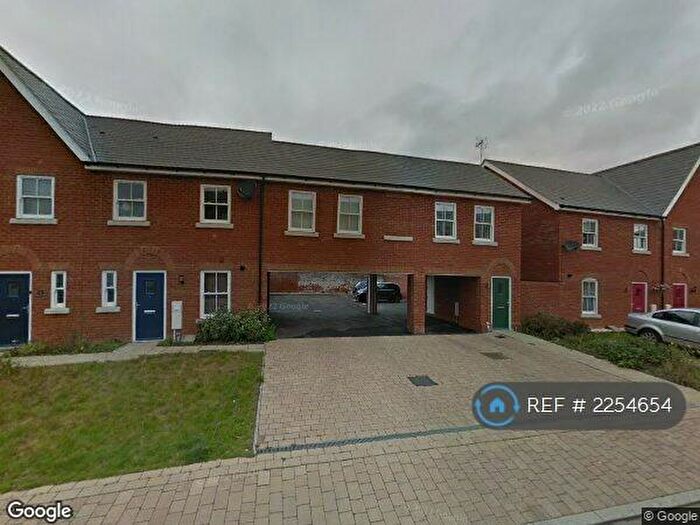 3 Bedroom Semi-Detached House To Rent In Dragoon Road, Colchester, CO2