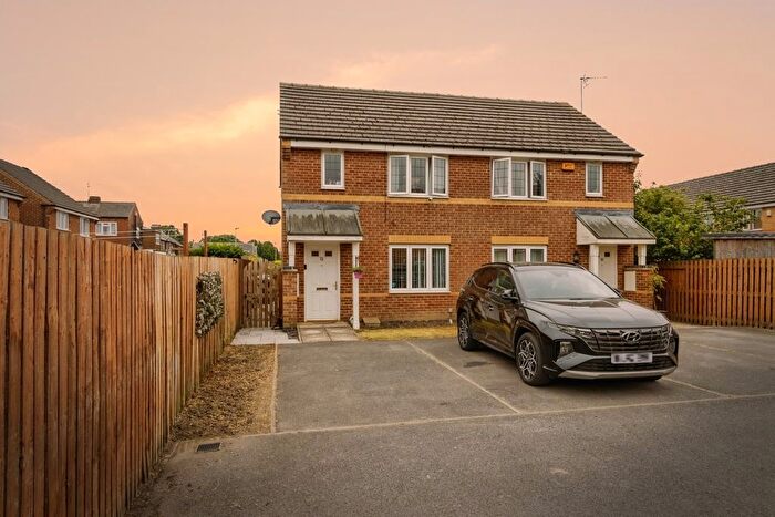 3 Bedroom Semi-detached House For Sale In Kingfisher Court, Normanton, West Yorkshire, WF6