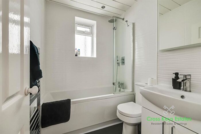 2 Bedroom Bungalow For Sale In Valley View Road, Plymouth, PL3