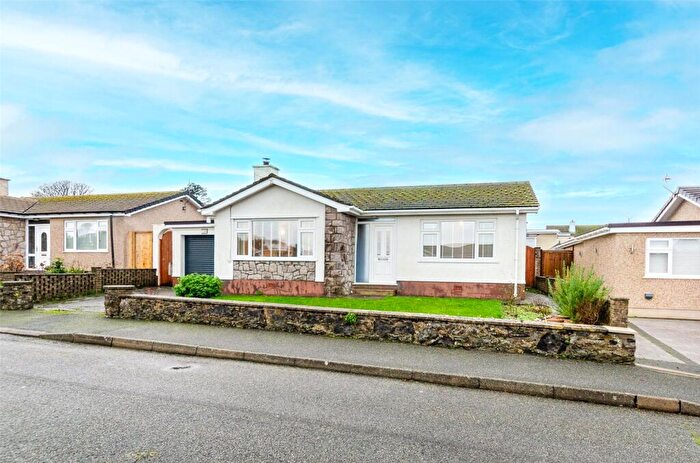 3 Bedroom Bungalow For Sale In Lon Penrhyn, Benllech, Tyn-y-Gongl, Isle Of Anglesey, LL74