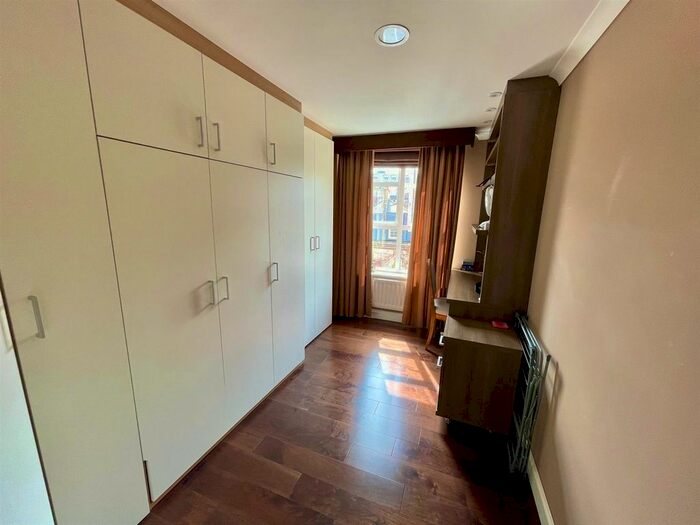 2 Bedroom Flat To Rent In Elverton Street, London, SW1P