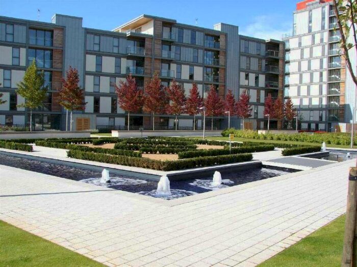 3 Bedroom Flat To Rent In Merrivale Mews, Milton Keynes, MK9