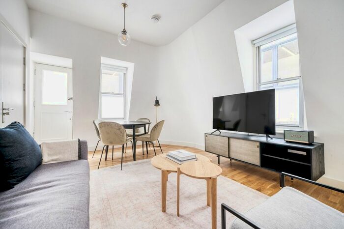 2 Bedroom Flat To Rent In Fitzrovia, W1T