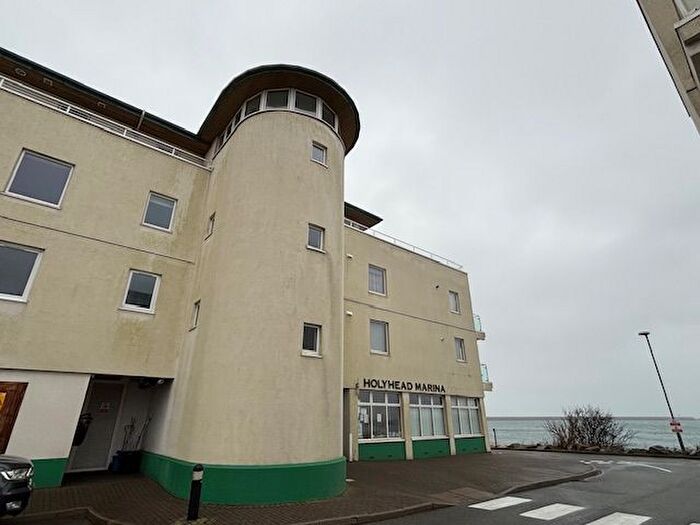 2 Bedroom Flat To Rent In Newry Beach, Holyhead, LL65
