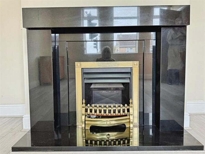 3 Bedroom Terraced House For Sale In Retford Road, Worksop, S80