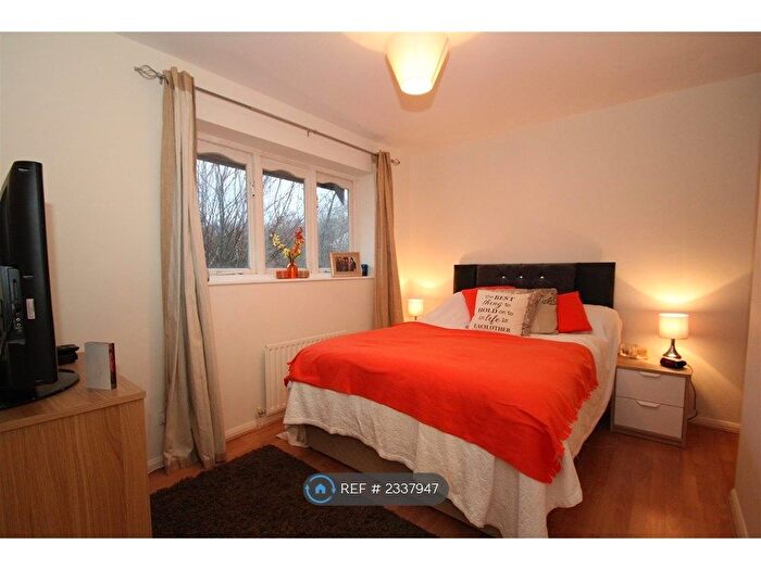 1 Bedroom End Of Terrace House To Rent In Haining Gardens, Mytchett, Camberley, GU16