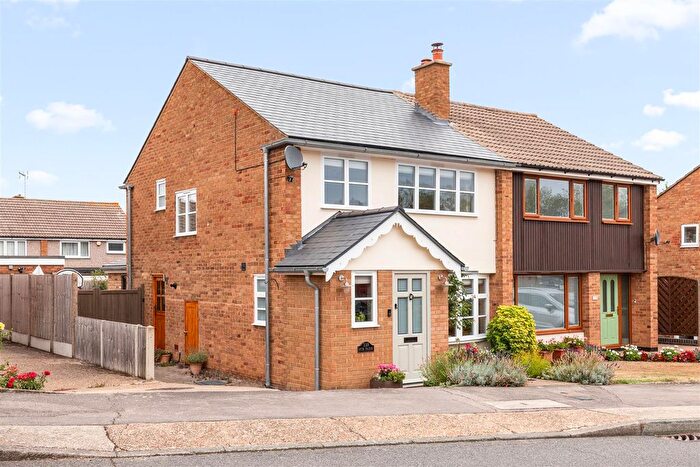 3 Bedroom Semi-Detached House For Sale In Fir Park, Harlow, CM19