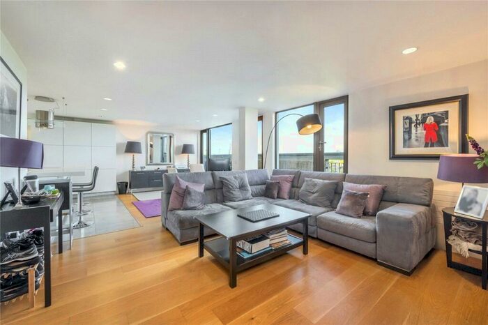 2 Bedroom Flat To Rent In Laycock Street, Islington, N1