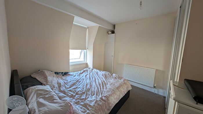 3 Bedroom Flat To Rent In Sandgate Road, Folkestone, CT20