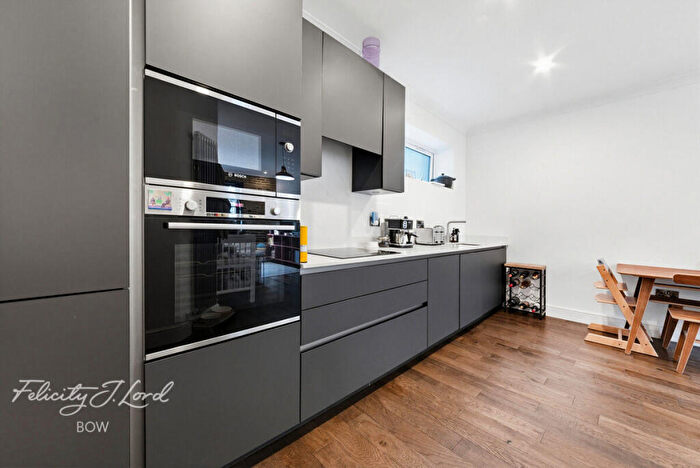 1 Bedroom Apartment For Sale In Parnell Road, London, E3
