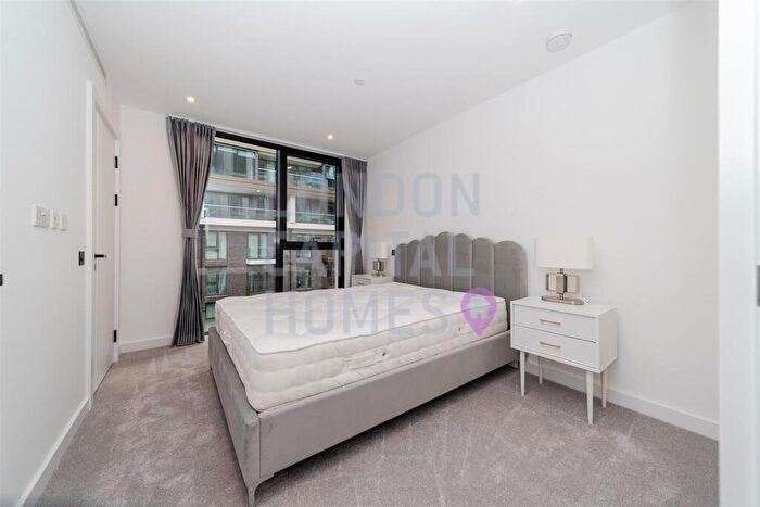2 Bedroom Apartment To Rent In Merino Gardens, London, E1W
