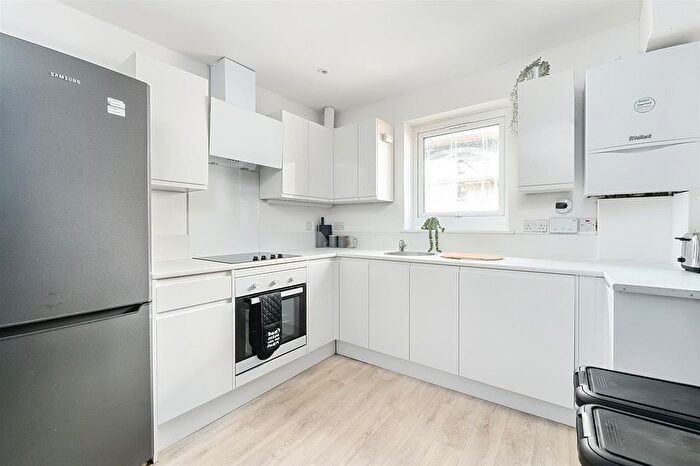 5 Bedroom Town House To Rent In London Road, Brighton, BN1