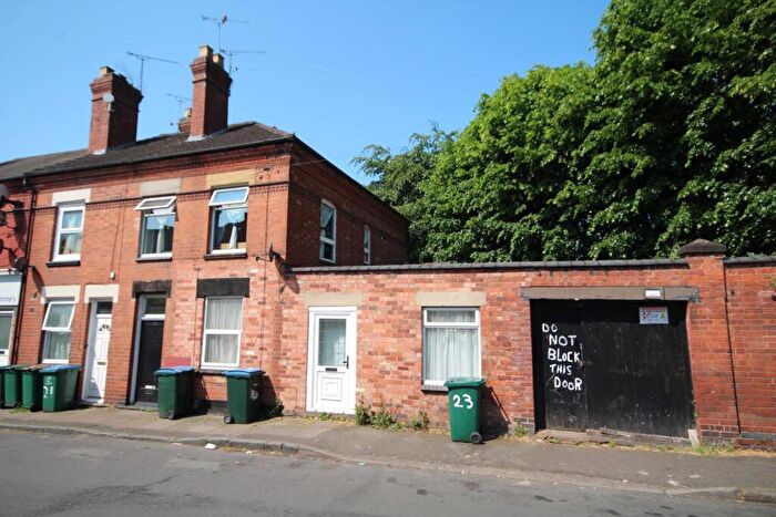 3 Bedroom End Of Terrace House For Sale In Nicholls Street, Hillfields, Coventry, CV2