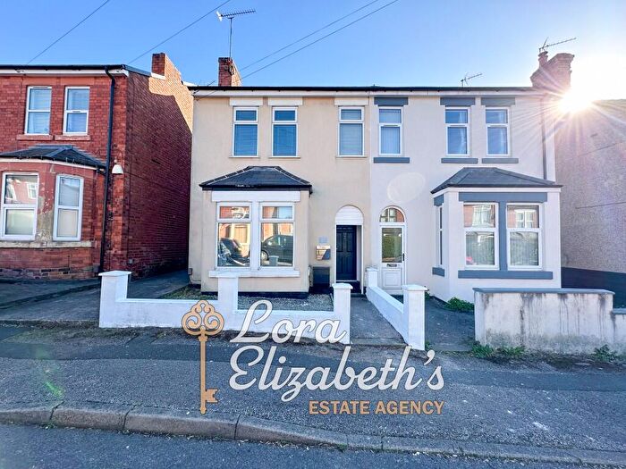 3 Bedroom Semi-Detached House For Sale In Stella Street, Mansfield, Nottinghamshire, NG18