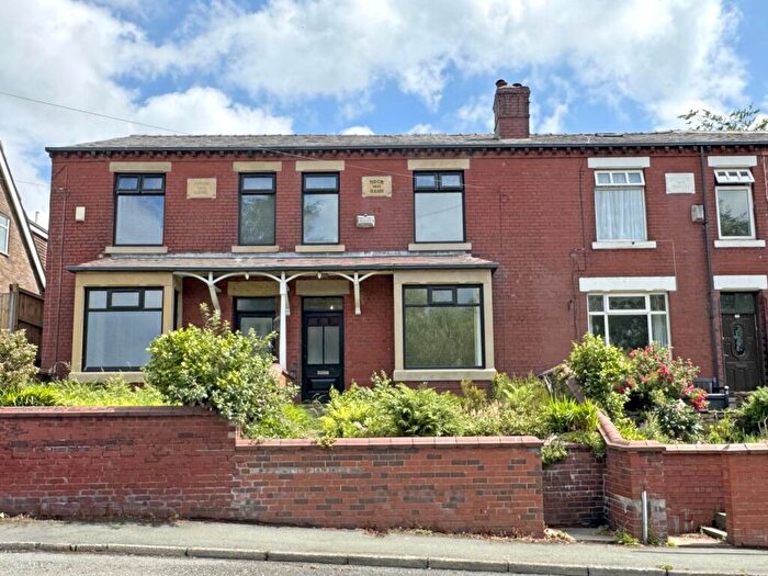 3 Bedroom Terraced House To Rent In Grains Road, Shaw, OL2