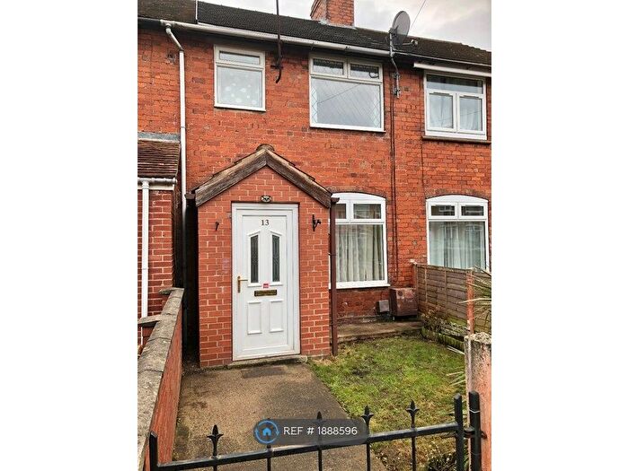 3 Bedroom Terraced House To Rent In Churchfield Avenue, Cudworth, Barnsley, S72