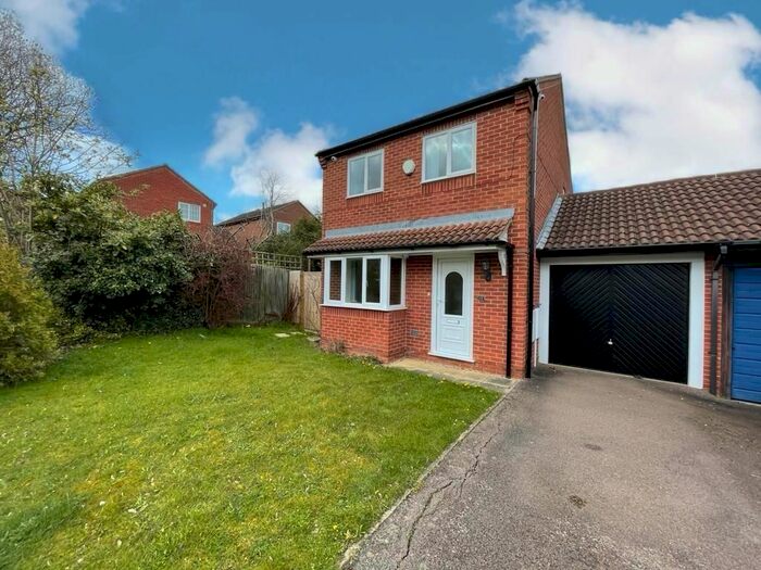 3 Bedroom Detached House To Rent In Attingham Hill, Great Holm, Milton Keynes MK8