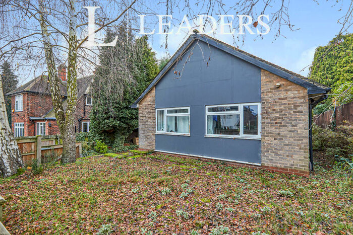 5 Bedroom Bungalow To Rent In Oundle Drive, NG8