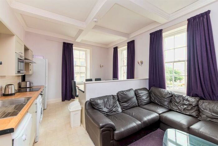 5 Bedroom Flat To Rent In St James' Street, City Centre, Newcastle Upon Tyne, NE1