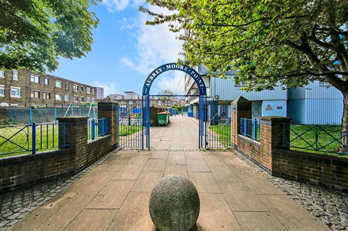 3 Bedroom Flat For Sale In Abbey Lane, Aubrey Moore Point Abbey Lane, E15