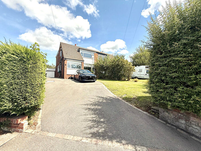 3 Bedroom Semi-Detached House For Sale In Lakeland Close, Forton, PR3