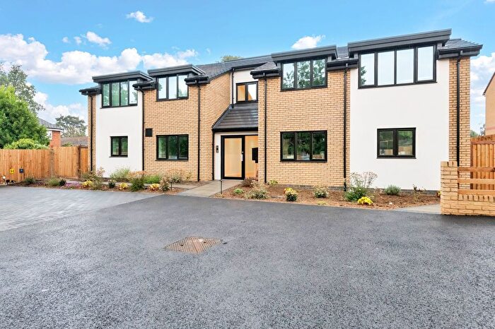 2 Bedroom Flat For Sale In Arlesey Road, Stotfold, SG5