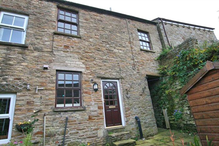 3 Bedroom Semi-Detached House For Sale In Lord Street, Bollington, SK10