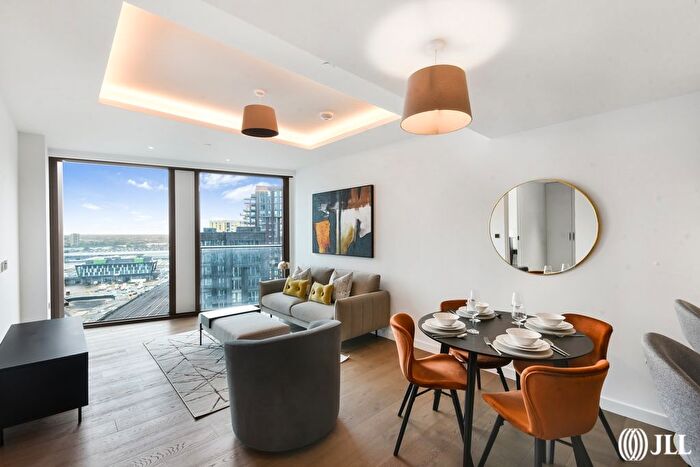 1 Bedroom Flat To Rent In Carnation Way, London, SW8