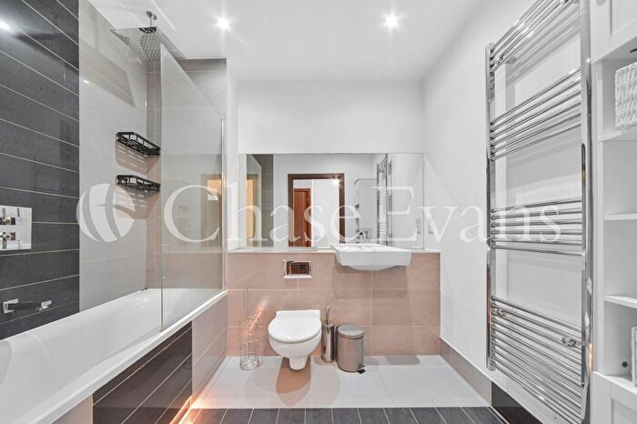 1 Bedroom Flat To Rent In Stratford Riverside, High Street, Stratford, London, E15