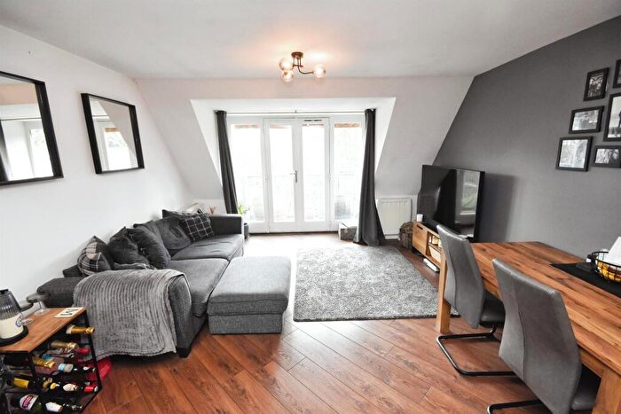 2 Bedroom Apartment For Sale In Church Street, Braintree, CM7