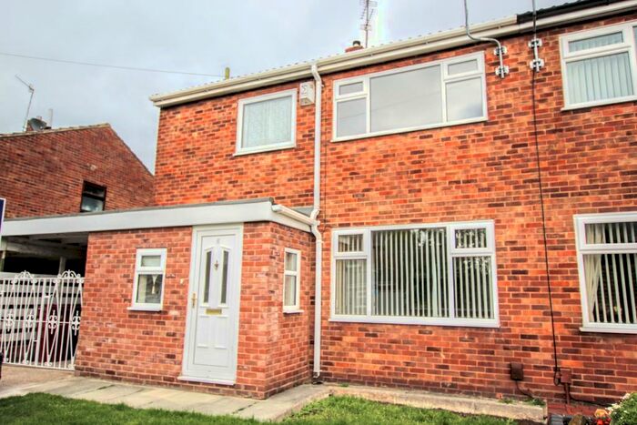 3 Bedroom Semi-Detached House To Rent In Wood Green, Prescot, L34