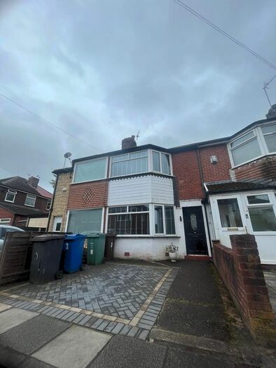 2 Bedroom Town House To Rent In Rossall Avenue, Radcliffe, Manchester, M26