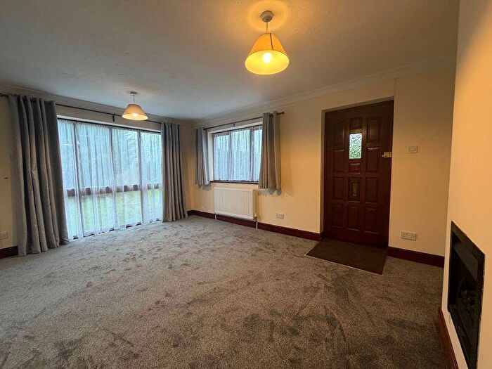 2 Bedroom Bungalow To Rent In West End, Brampton, PE28