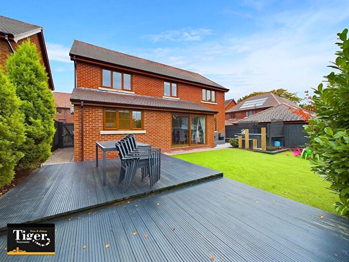 5 Bedroom Detached House For Sale In Springfield Gardens, Euxton, PR7