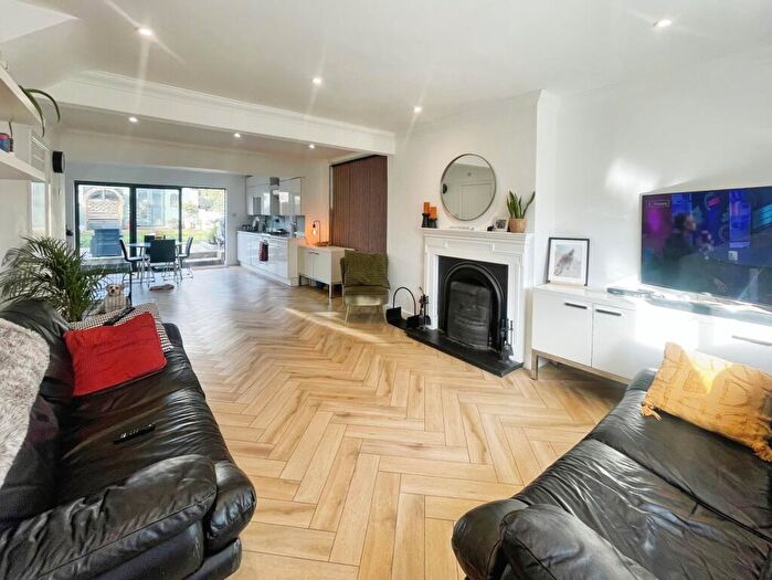 4 Bedroom Terraced House To Rent In Joslin Road, Purfleet-On-Thames, RM19