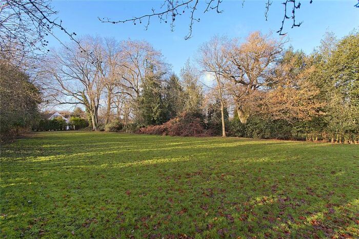 4 Bedroom Detached House For Sale In Binfield Heath, Henley-on-Thames, Oxfordshire, RG9