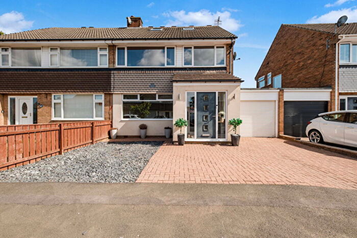 4 Bedroom Semi Detached House For Sale In Laburnum Grove, Sunniside, Whickham, NE16