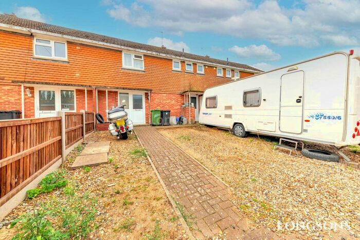 3 Bedroom Terraced House For Sale In Changi Road, Watton, IP25