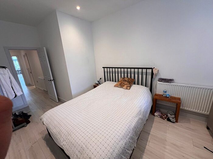1 Bedroom Flat To Rent In Seagry Road, London, E11