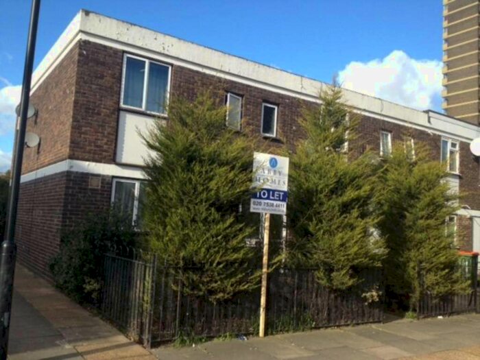 3 Bedroom Property To Rent In Worthing Close, Stratford, E15