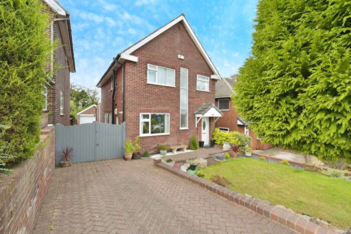 3 Bedroom Detached House For Sale In Great Bank Road, Rotherham, S65