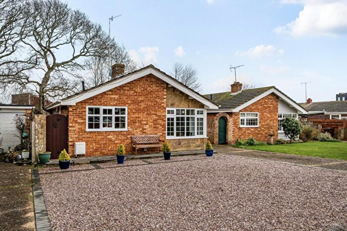 2 Bedroom Detached Bungalow For Sale In Brooksmead, Bognor Regis, PO22