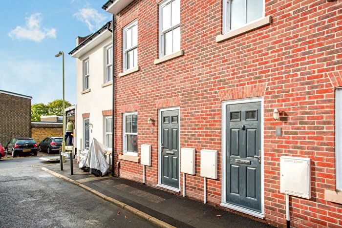 3 Bedroom Property To Rent In Henry Street, Gosport, PO12