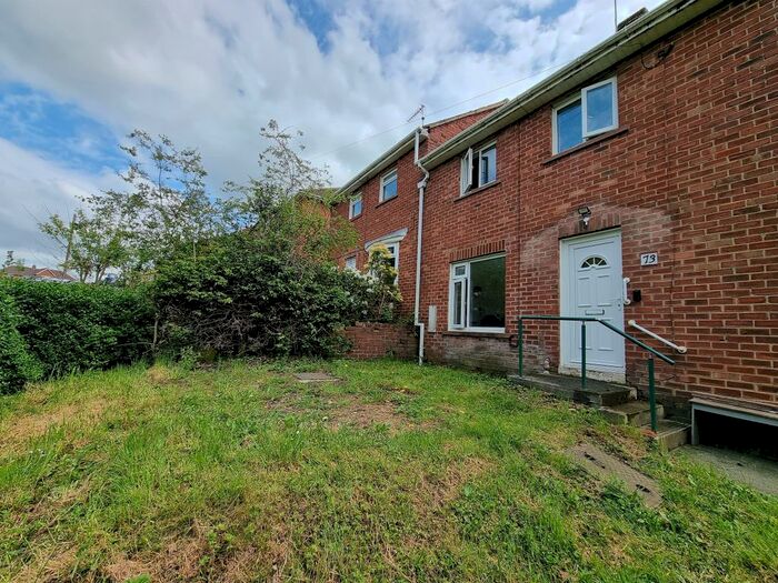 2 Bedroom Semi-Detached House To Rent In Dunelm Road, Consett, DH8