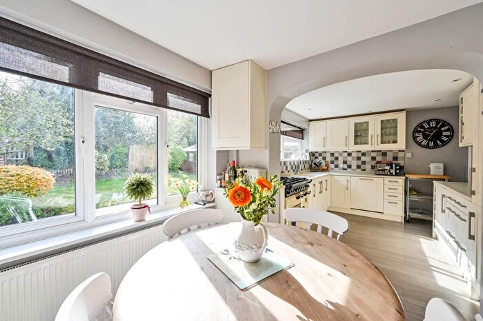 4 Bedroom House For Sale In Gosden Hill Road, Burpham, Guildford, GU4