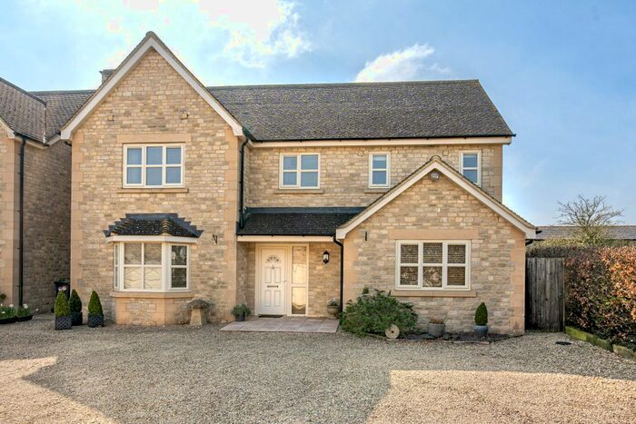 5 Bedroom Detached House For Sale In Upper Minety, Malmesbury, SN16