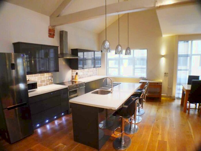 3 Bedroom Apartment To Rent In Princes Street, Ipswich, Suffolk, IP1