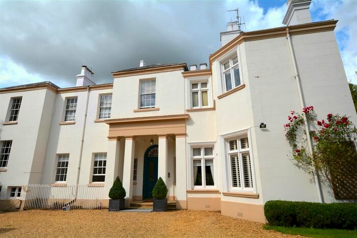 2 Bedroom Flat To Rent In Westhorpe, Southwell, NG25